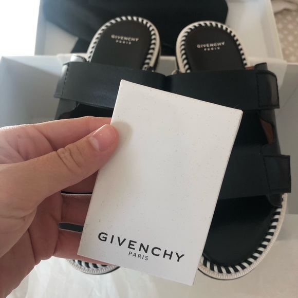 ✨NWT Givenchy Leather Slide Sandals - Picture 6 of 8